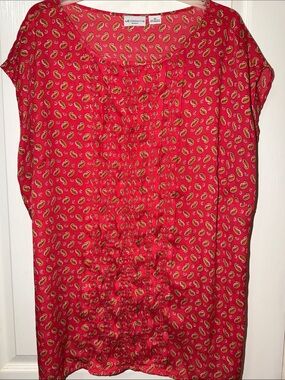 5/$25💗 Liz Claiborne Red Paisley Pintuck Blouse